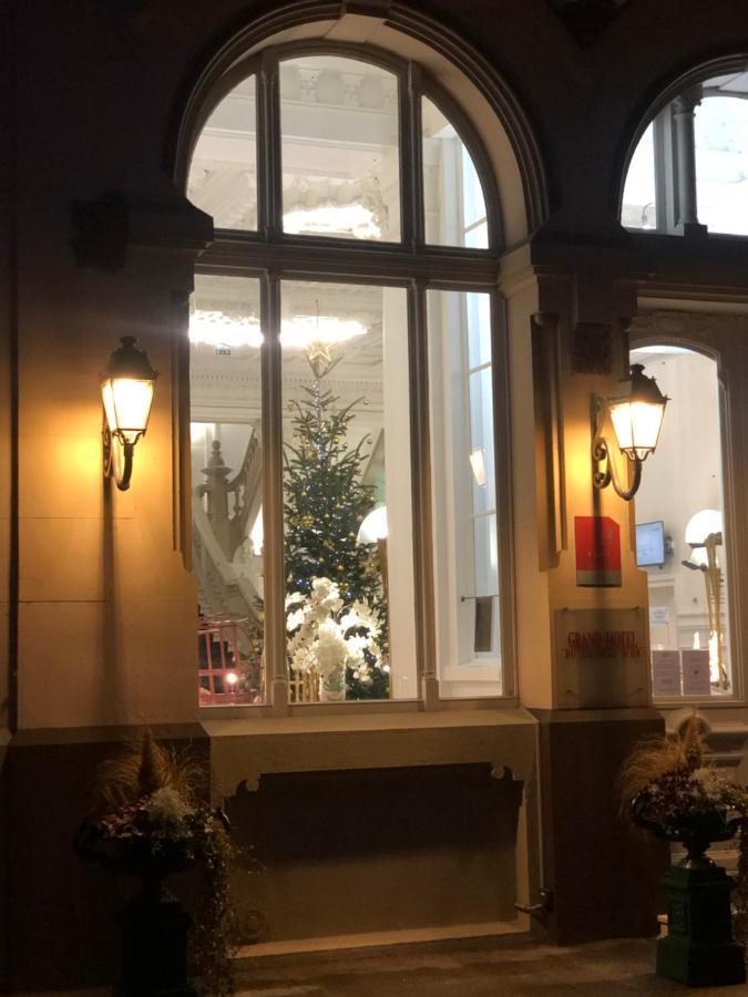 Grand Hotel Du Tonneau D'Or แบลฟอร์ ภายนอก รูปภาพ