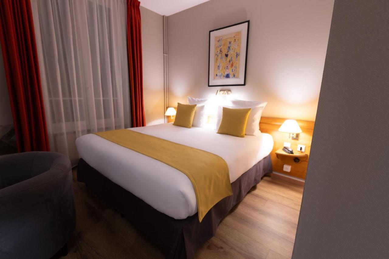 Grand Hotel Du Tonneau D'Or แบลฟอร์ ภายนอก รูปภาพ