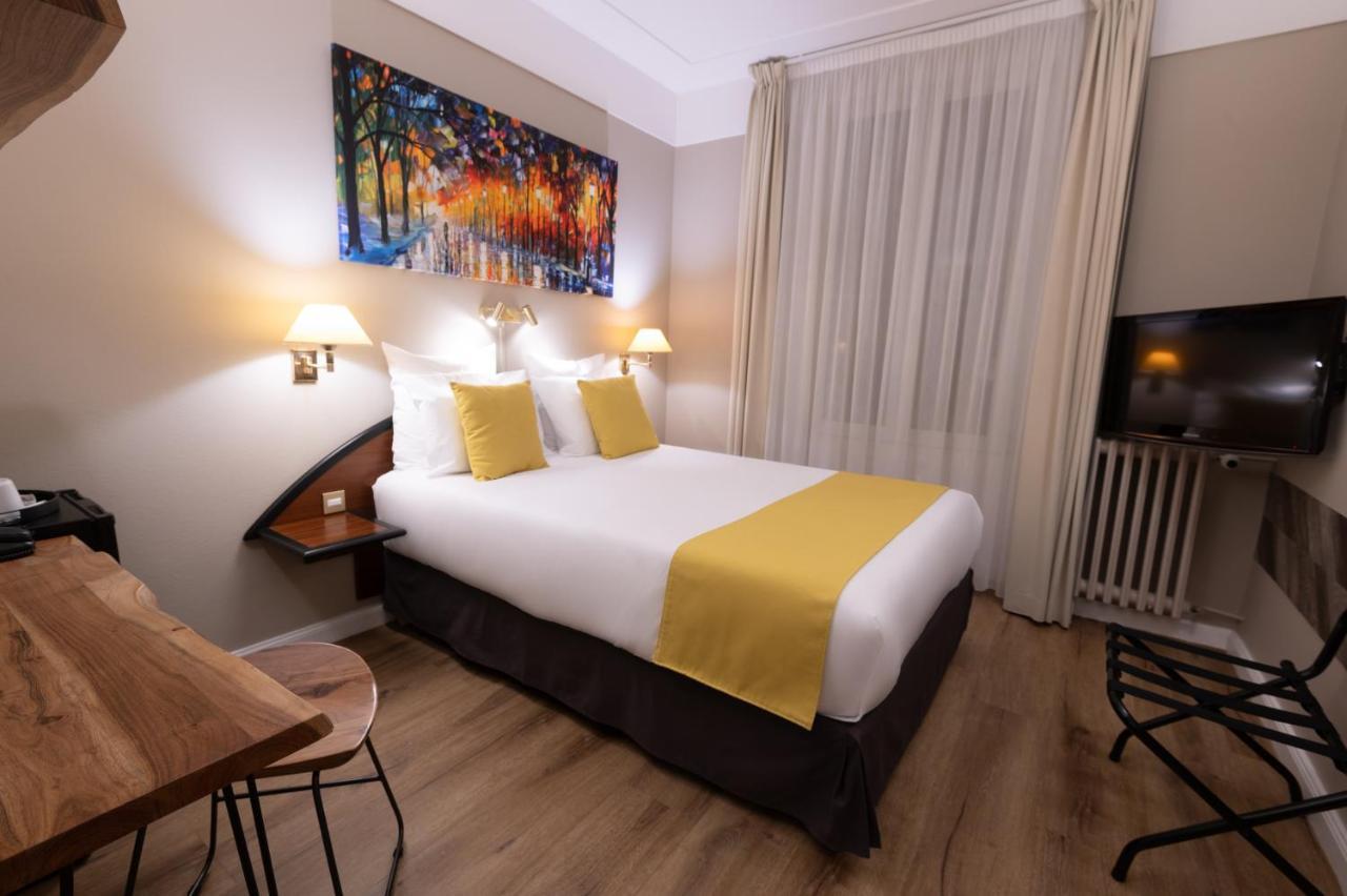 Grand Hotel Du Tonneau D'Or แบลฟอร์ ภายนอก รูปภาพ