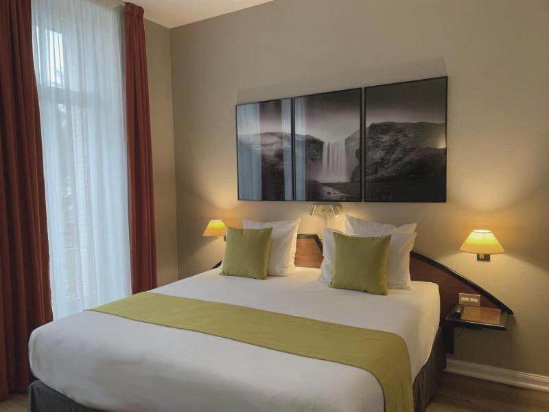 Grand Hotel Du Tonneau D'Or แบลฟอร์ ภายนอก รูปภาพ